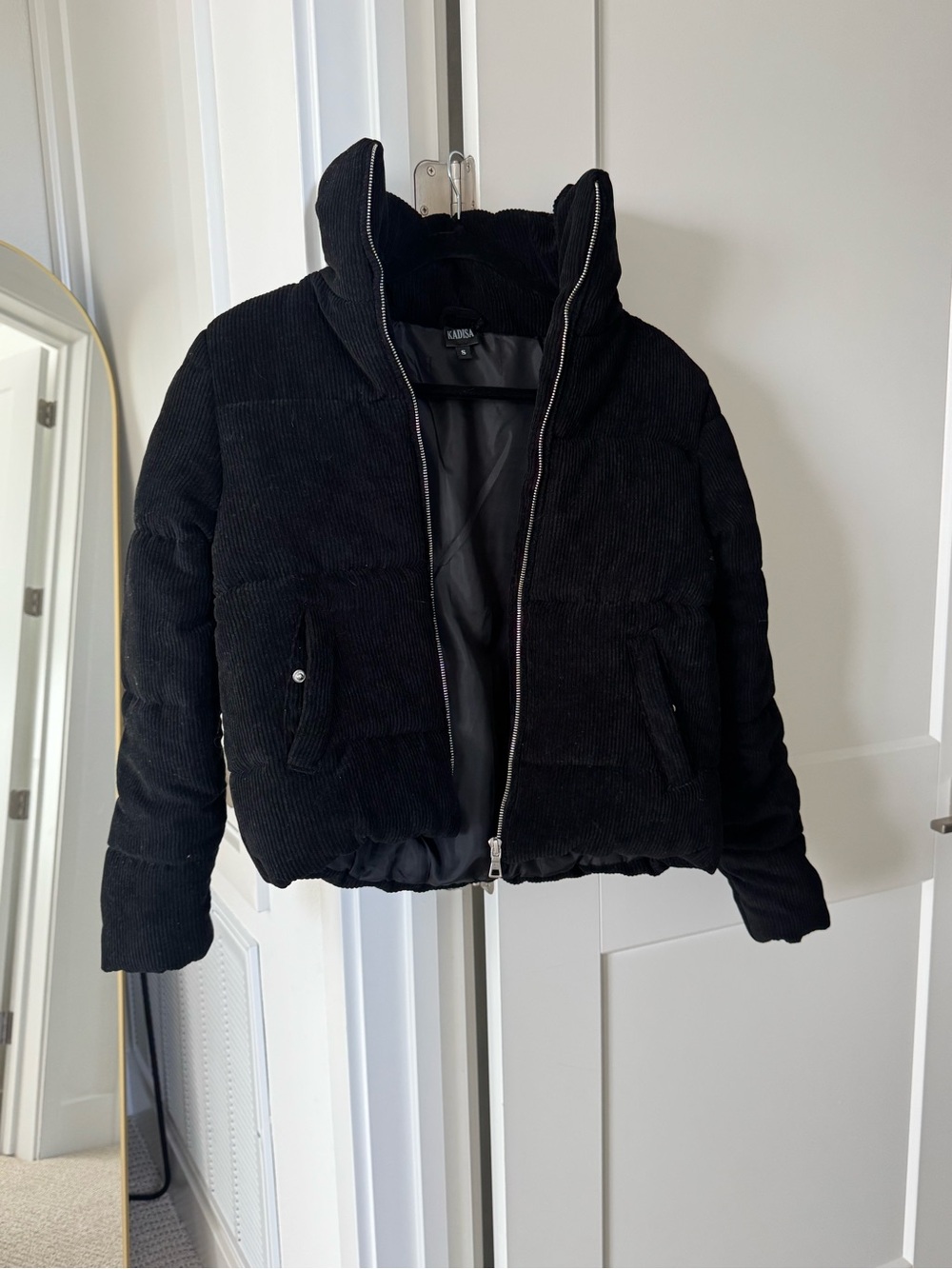 Kadisa Black Corduroy Puffer 🧥